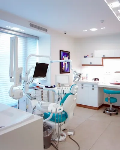 Peralatan sterilisasi canggih di KilauDental